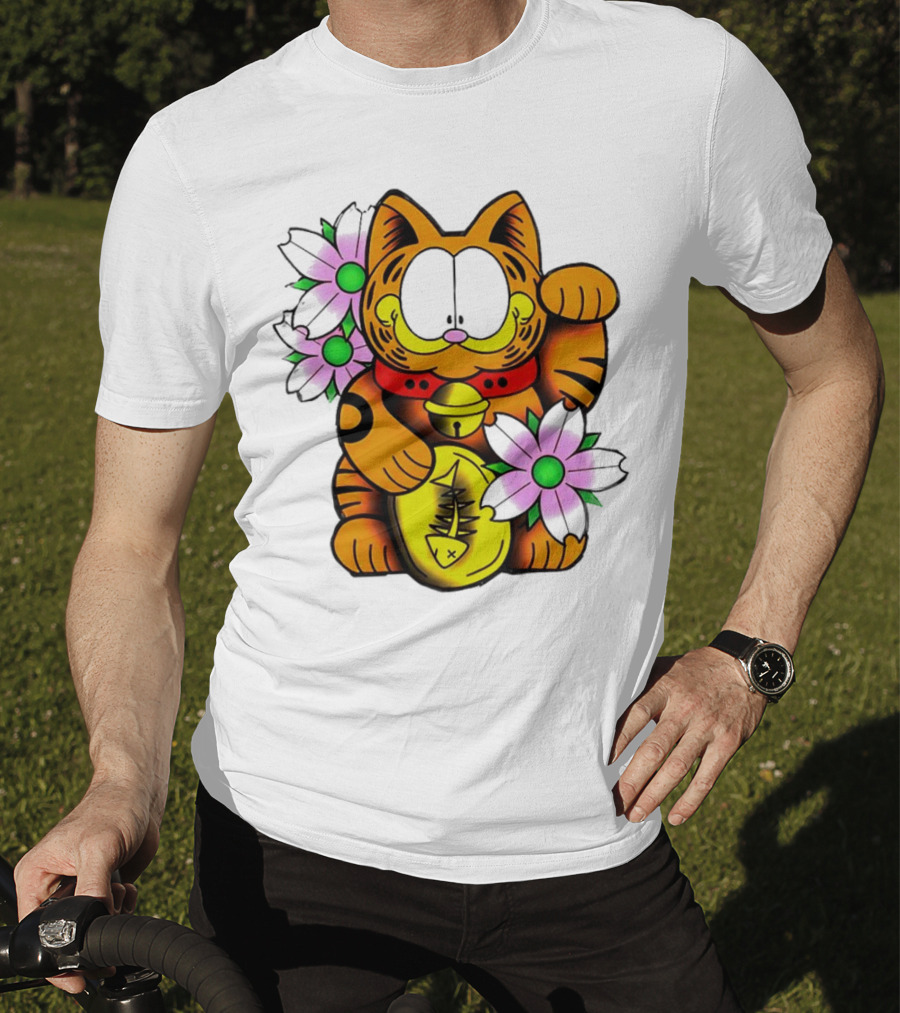 Garfield Maneki Neko With Fish Coin And Flowers T-Shirt