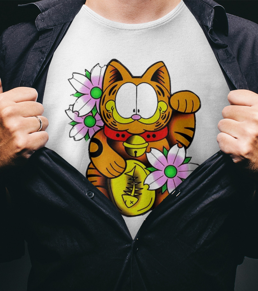 Garfield Maneki Neko With Fish Coin And Flowers T-Shirt