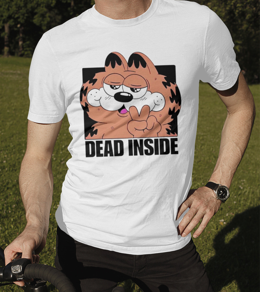 Garfield Dead Inside Peace Sign Iconic Meme T-Shirt