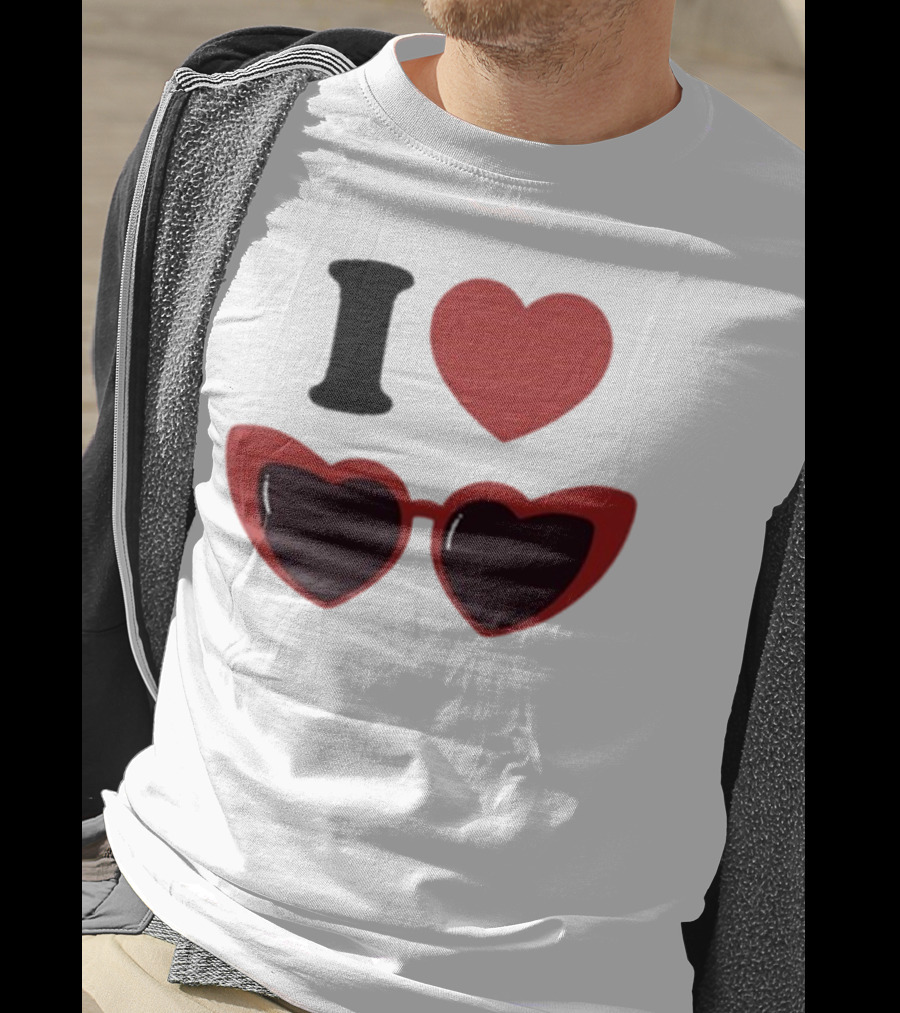 Chiara Oliver Camiseta I Love Chiara Heart Sunglasses T-Shirt