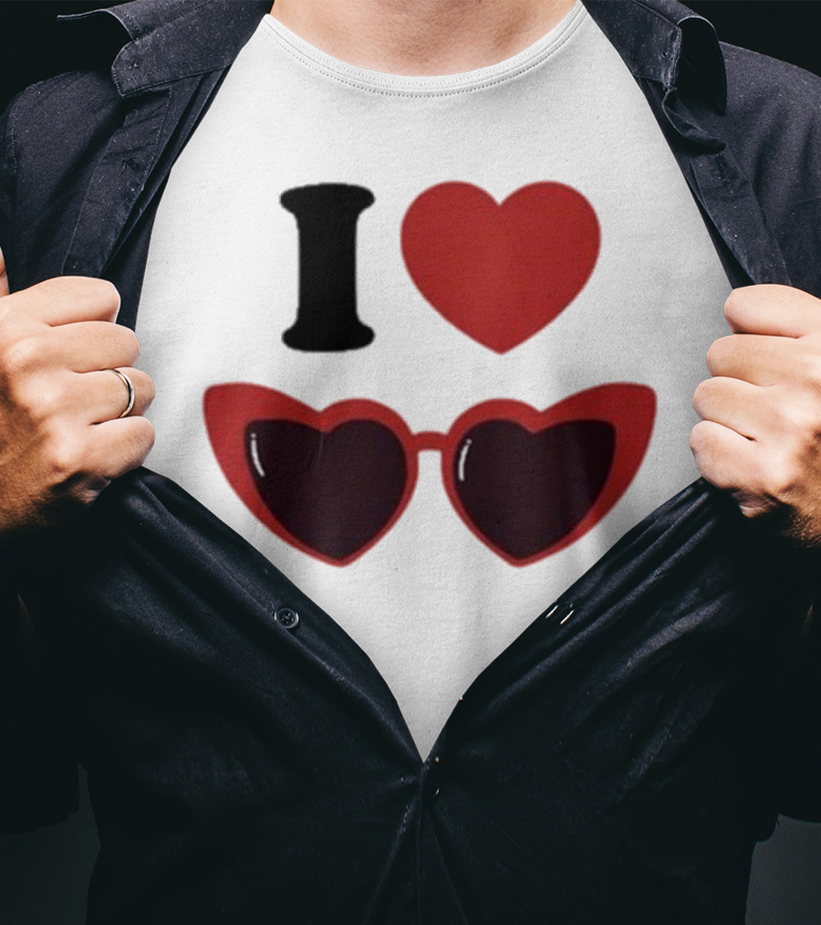 Chiara Oliver Camiseta I Love Chiara Heart Sunglasses T-Shirt