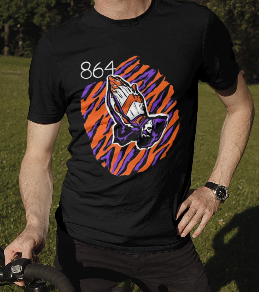 864 Clemson Tigers Praying Hands Football T-Shirt