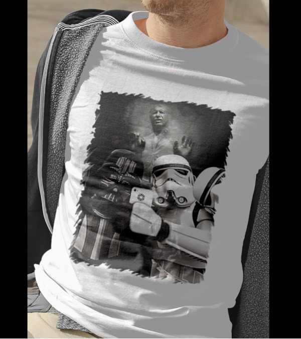 Star Wars Darth Vader And Stormtrooper Taking Selfie With Han Solo Frozen In Carbonite T-Shirt