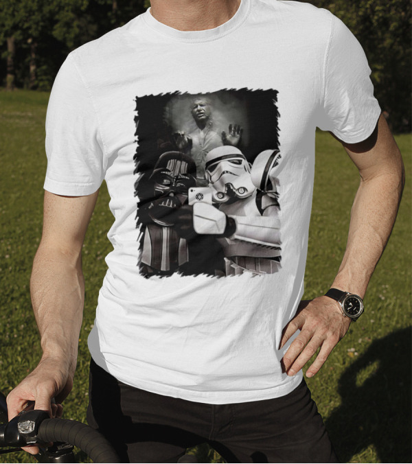 Star Wars Darth Vader And Stormtrooper Taking Selfie With Han Solo Frozen In Carbonite T-Shirt