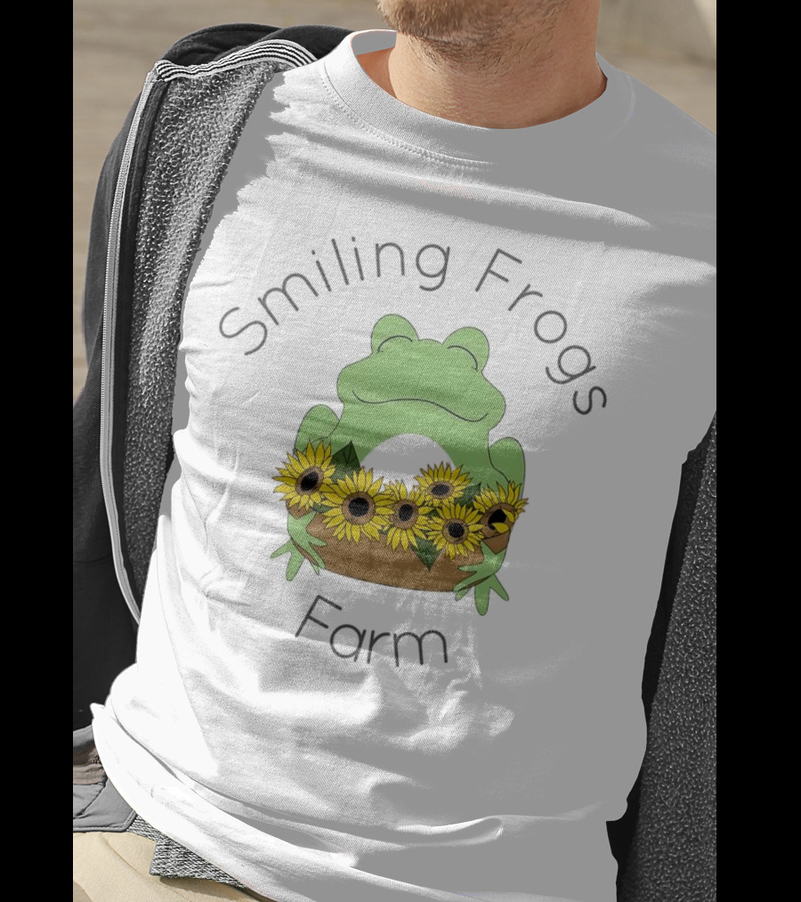 Smiling Frogs Farm Sunflowers Frogs T-Shirt