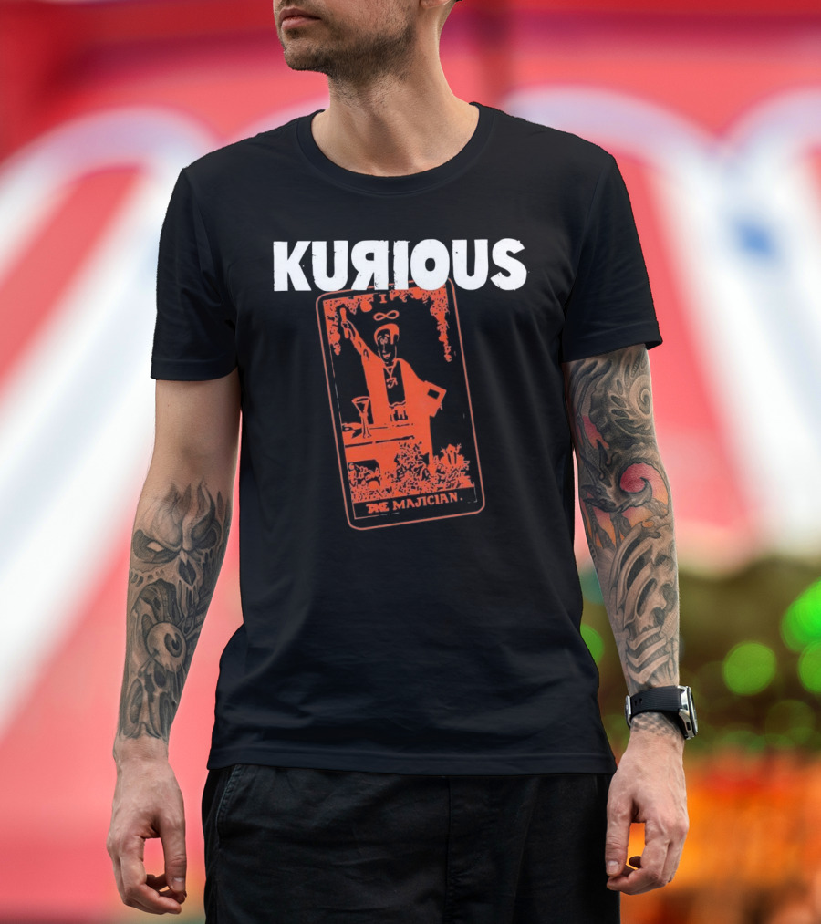 Kurious Gasdrawls the Majician Tarot Card T-Shirt