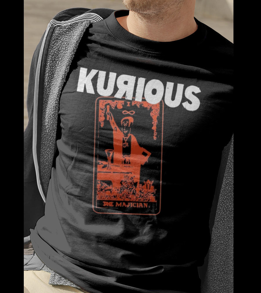 Kurious Gasdrawls The Majician Tarot Card T-Shirt