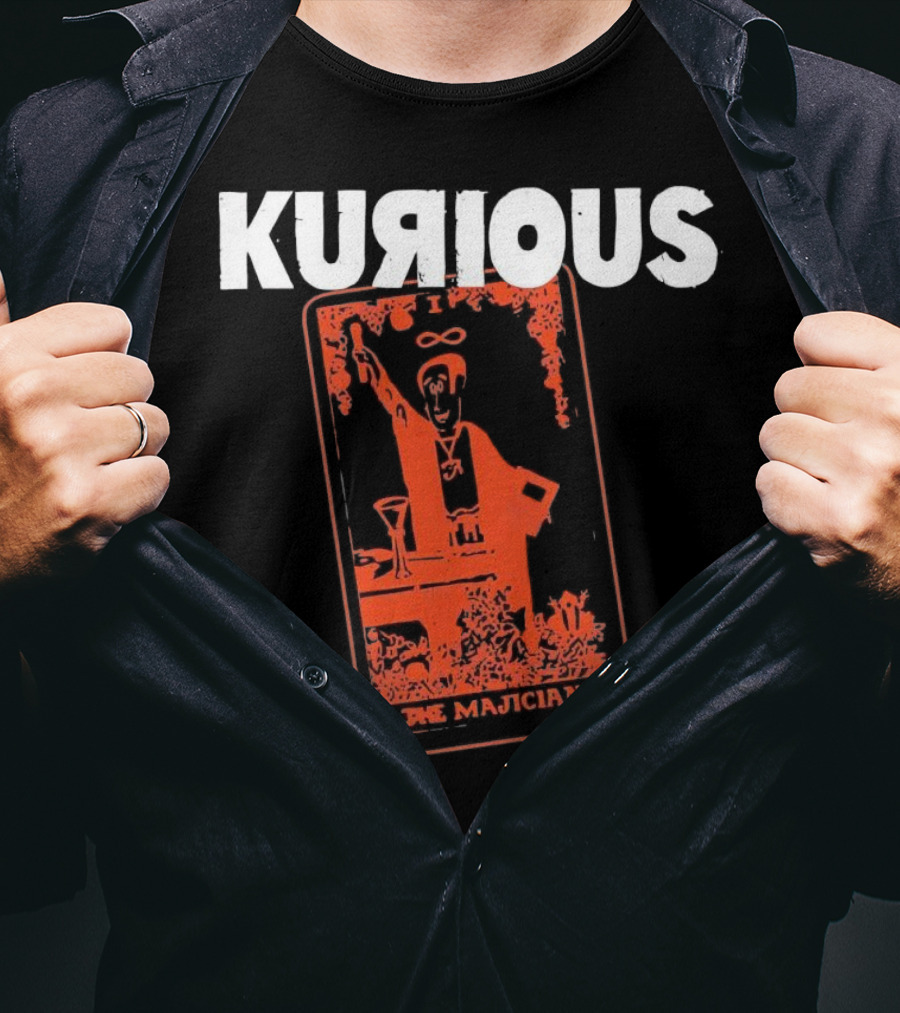 Kurious Gasdrawls The Majician Tarot Card T-Shirt