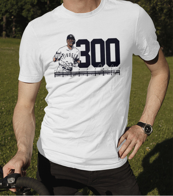 Aaron Judge 300 Career Home Runs Yankees Signature T-Shirt