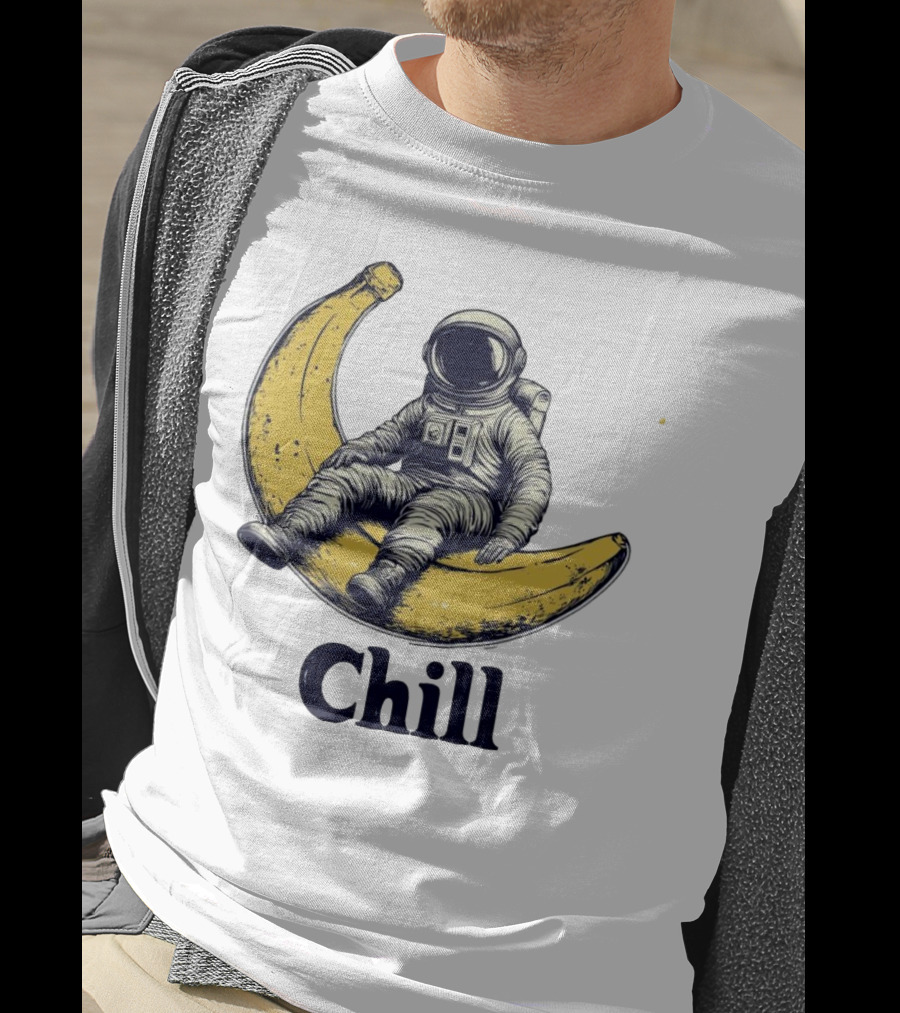 Astronaut Chill Sit On Moon Banana T-Shirt