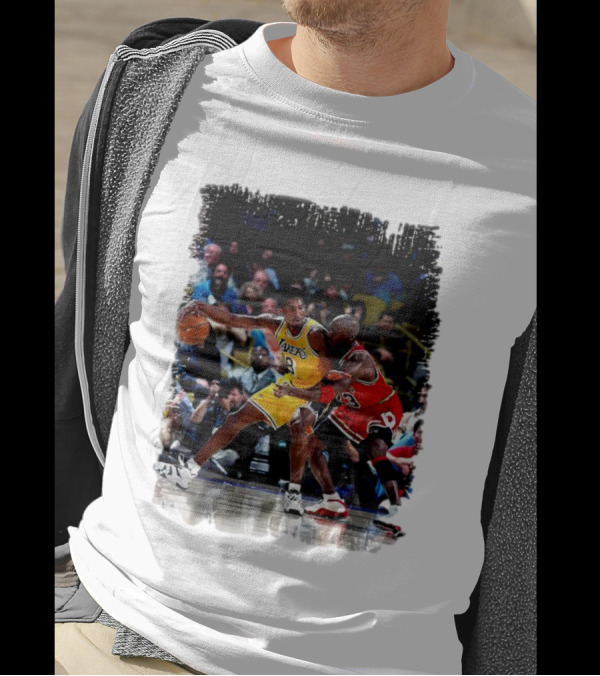 Kobe Bryant Vs Michael Jordan Lakers Bulls Basketball Legends T-Shirt