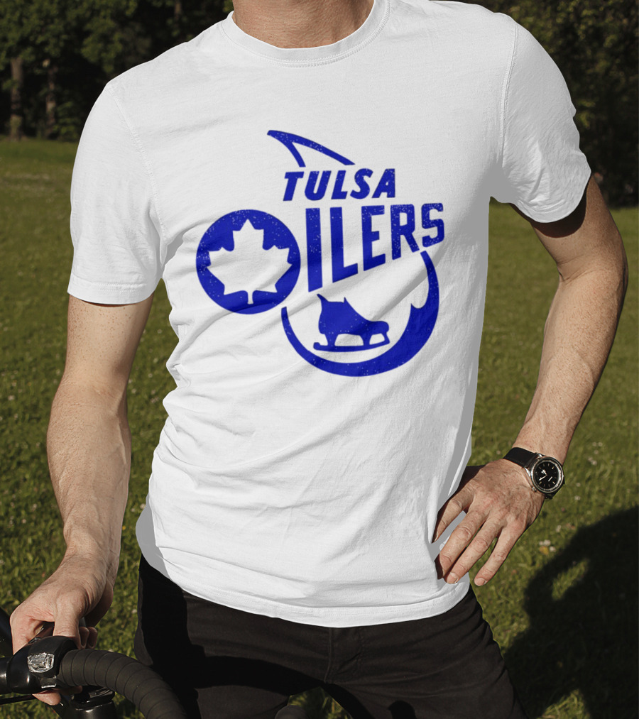 Tulsa Oilers 1982 Maple Leaf Ice Skate T-Shirt