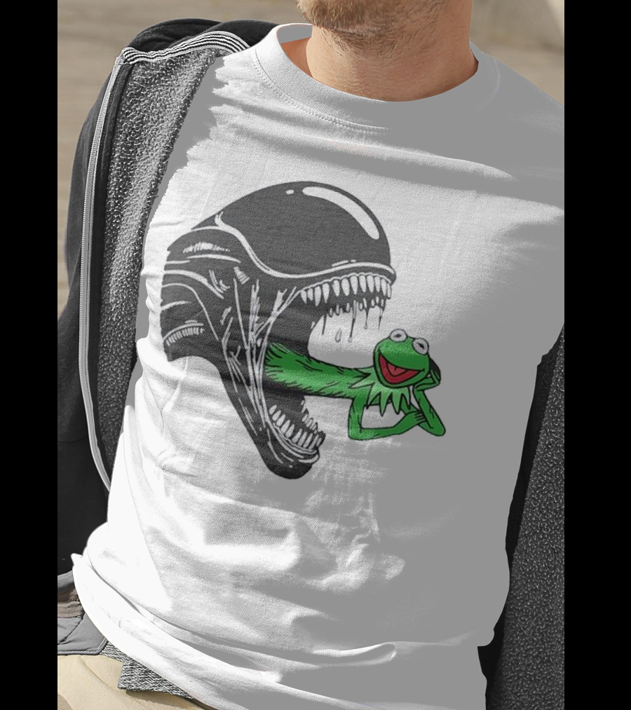Alien Kermit Xenomorph Mashup Funny T-Shirt