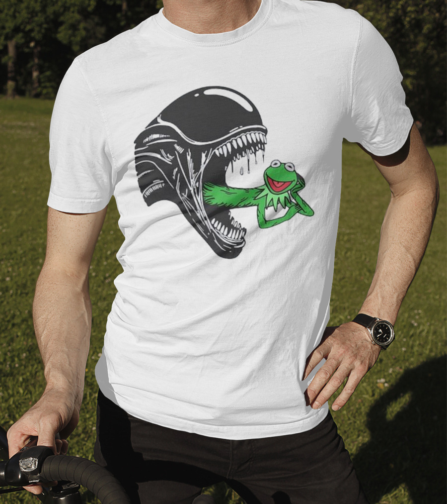 Alien Kermit Xenomorph Mashup Funny T-Shirt
