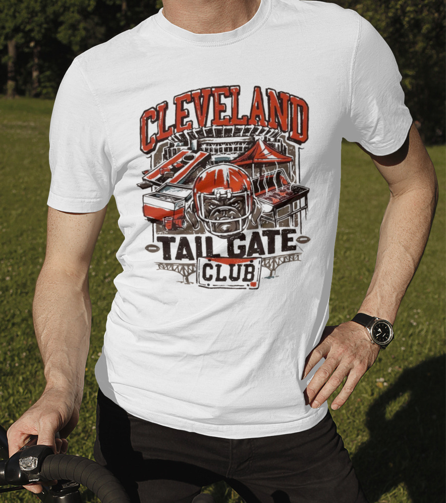 Cleveland Browns Tailgate Club Stadium Cornhole Helmet Grill T-Shirt