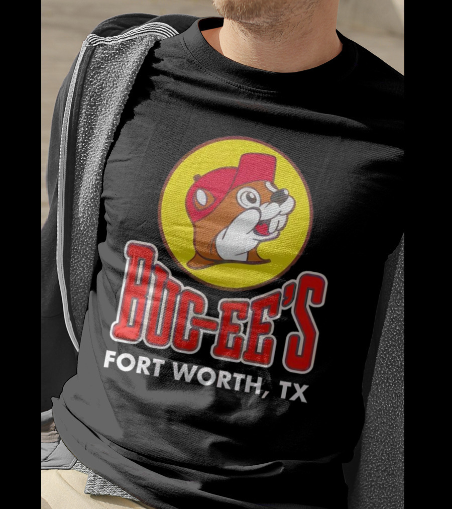 Buc-Ee's Fort Worth TX Logo With Beaming Beaver T-Shirt