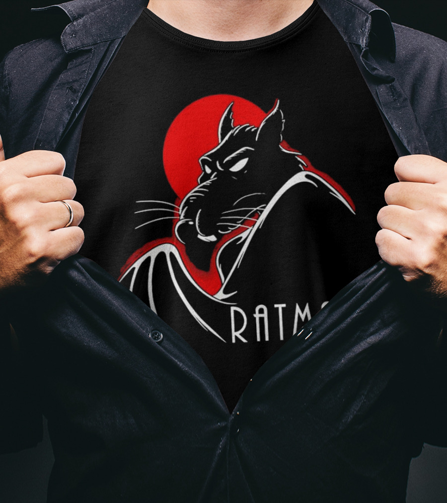 Ratman Splinter Shadow Against Red Moon In Batman T-Shirt