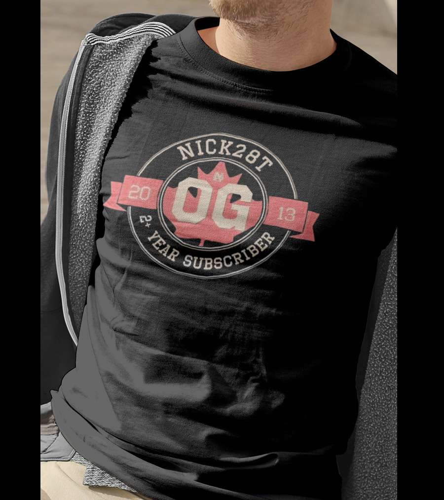 Nick28t OG 2013 2 Year Subscriber Maple Leaf Badge T-Shirt