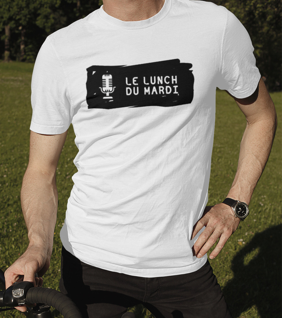 Le Lunch Du Mardi Podcast MLS Microphone T-Shirt