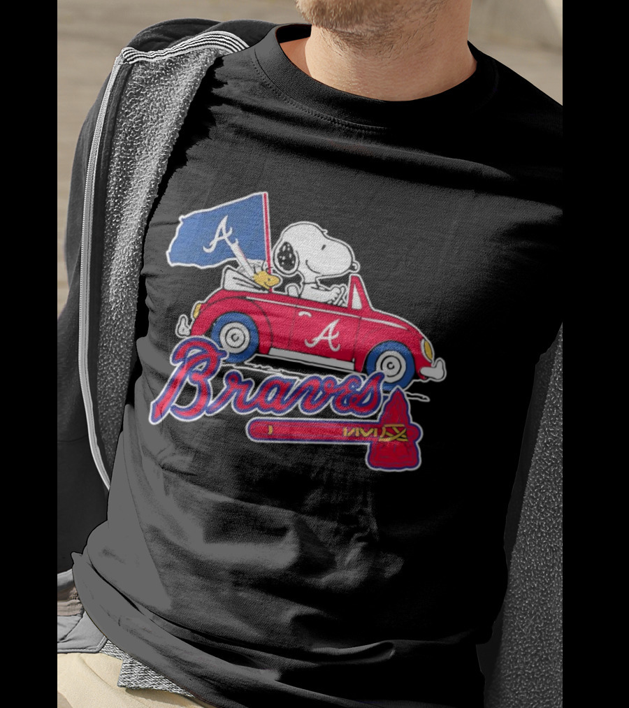 Snoopy And Woodstock Driving Car Atlanta Braves Logo Peanuts Cartoon T-Shirt