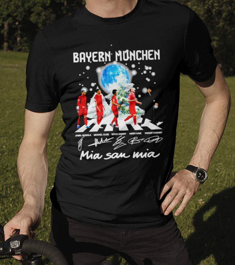 Bayern München Mia San Mia Abbey Road Jamal Musiala Michael Olise Serge Gnabry Harry Kane Vincent Kompany Christmas T-Shirt