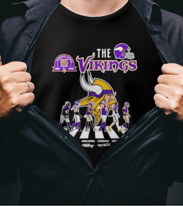 The Minnesota Vikings 65 Season 1960-2025 Josh Harrison Jordan TJ Justin Sam Signatures Vikings Helmet T-Shirt