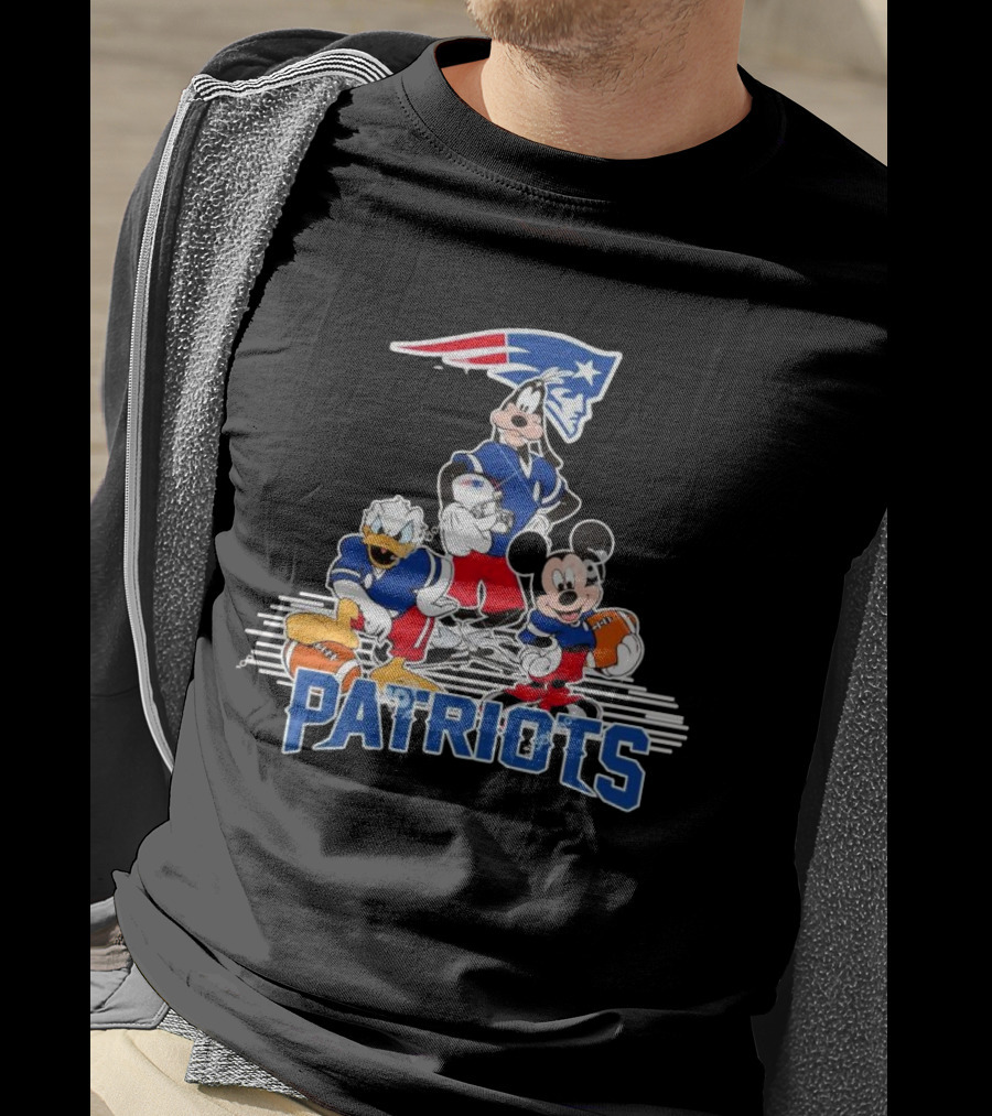 Mickey Donald Goofy Patriots Football Disney Crossover T-Shirt