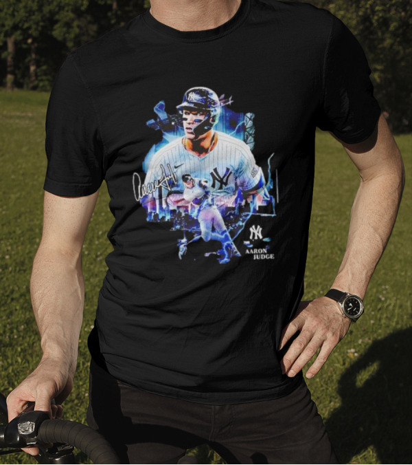 Aaron Judge New York Yankees Signature Vintage Skyline Baseball T-Shirt