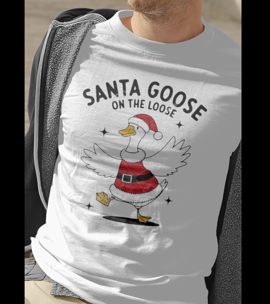 Santa Goose On The Loose Christmas Festive Holiday Fun T-Shirt