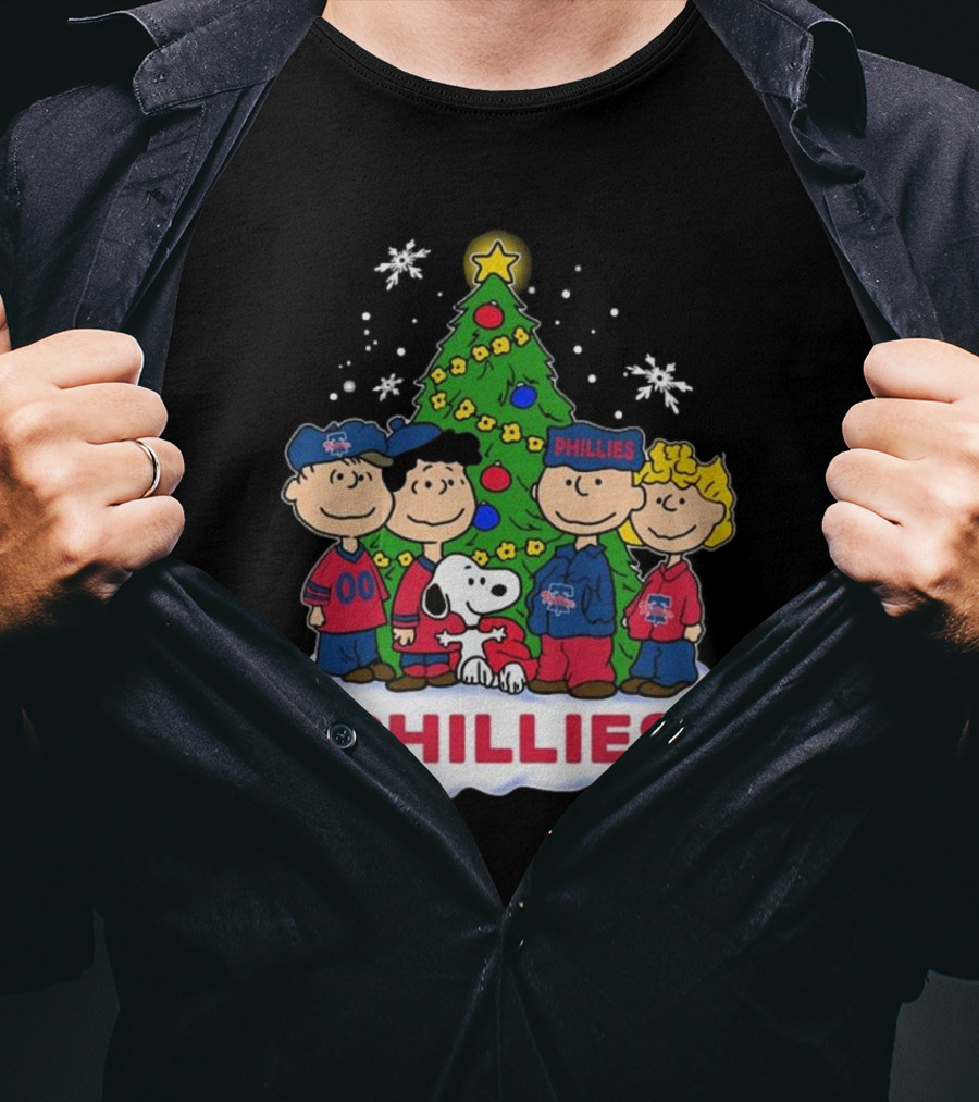 Philadelphia Phillies Snoopy Peanuts Christmas Tree T-Shirt