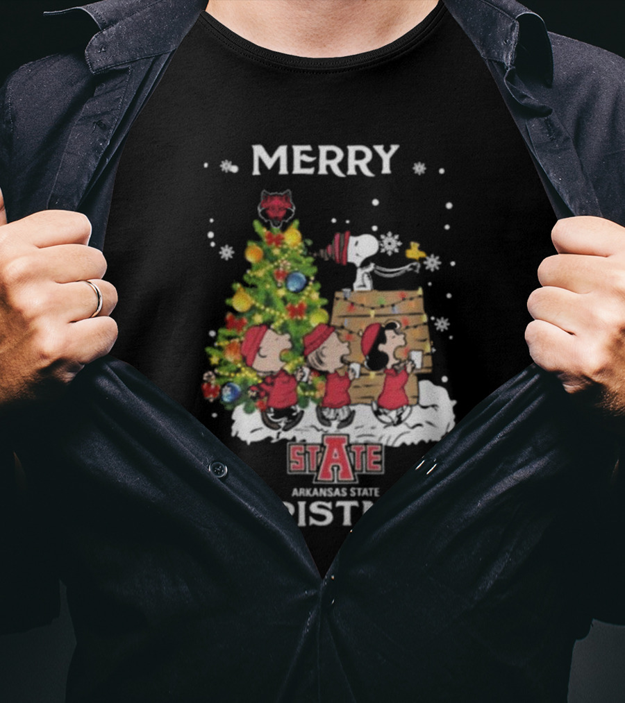 Merry Christmas Arkansas State Red Wolves Snoopy And Friends T-Shirt