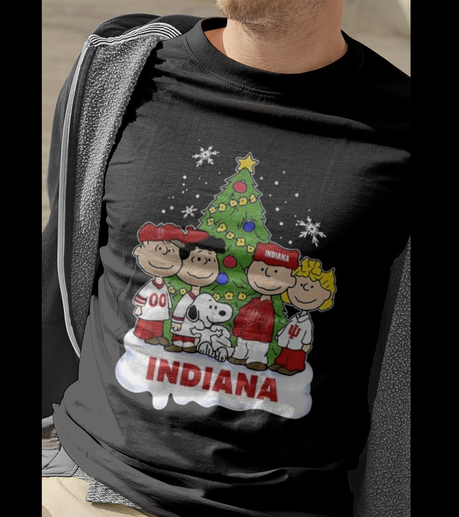 Indiana Hoosiers Snoopy And Friends Christmas Tree Snowflakes T-Shirt