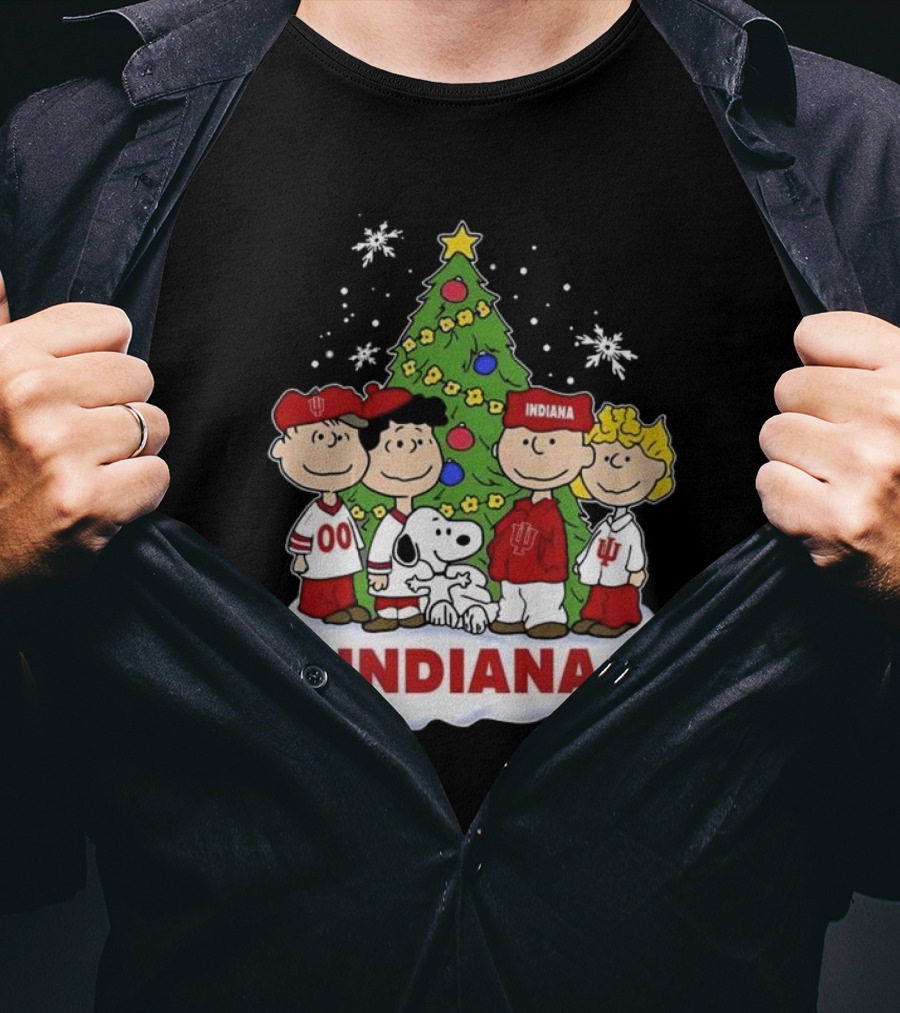 Indiana Hoosiers Snoopy And Friends Christmas Tree Snowflakes T-Shirt