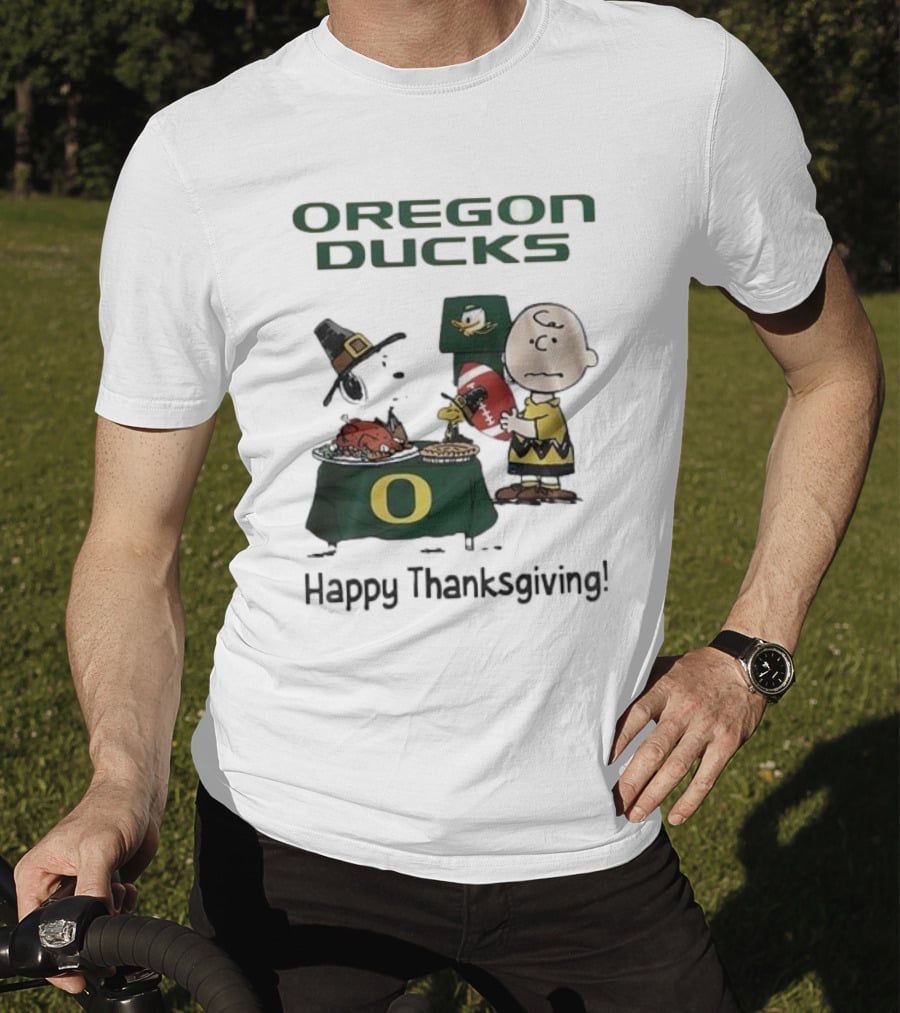 Oregon Ducks Peanuts Happy Thanksgiving Football T-Shirt
