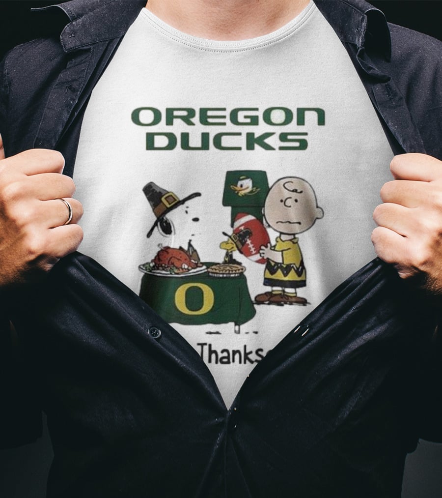 Oregon Ducks Peanuts Happy Thanksgiving Football T-Shirt