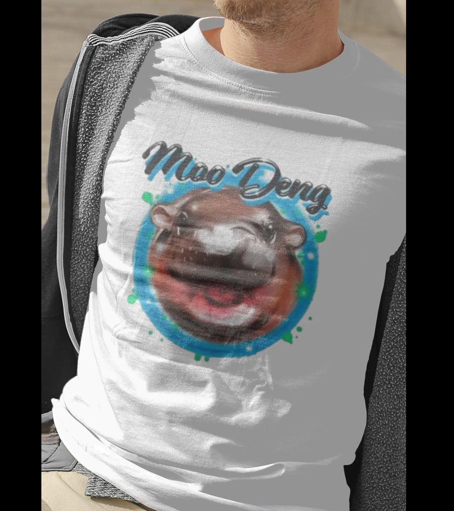 Moo Deng Cute Hippo Face With Blue Background T-Shirt