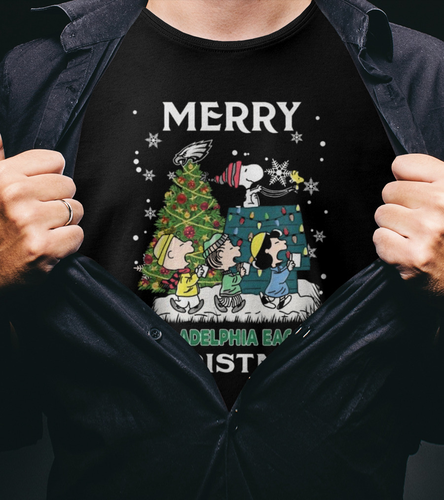 Merry Philadelphia Eagles Christmas Snoopy And Friends T-Shirt