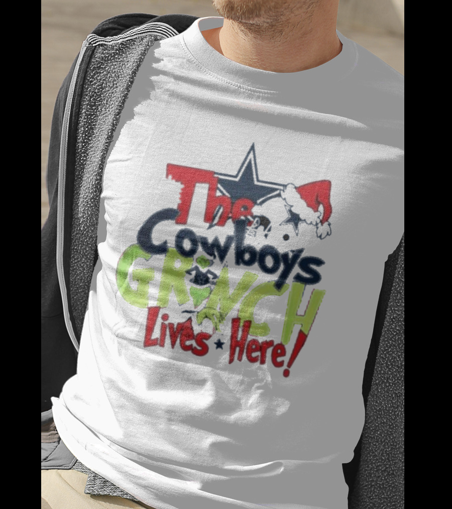 The Cowboys Grinch Lives Here Santa Hat Christmas T-Shirt