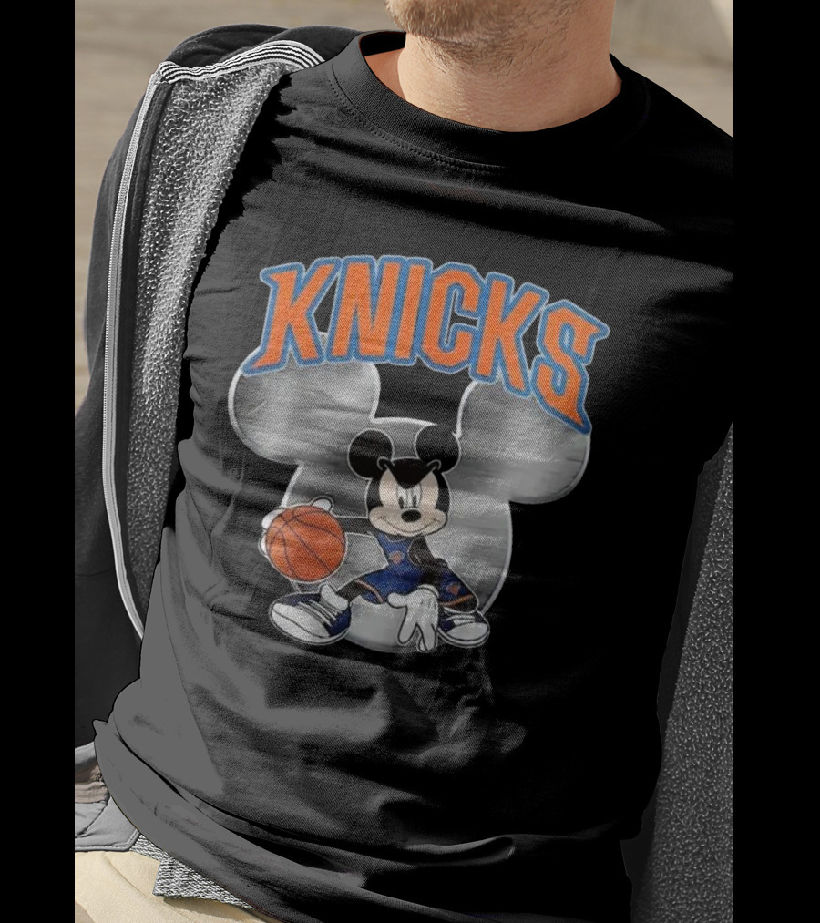Knicks Mickey Mouse Basketball Christmas T-Shirt