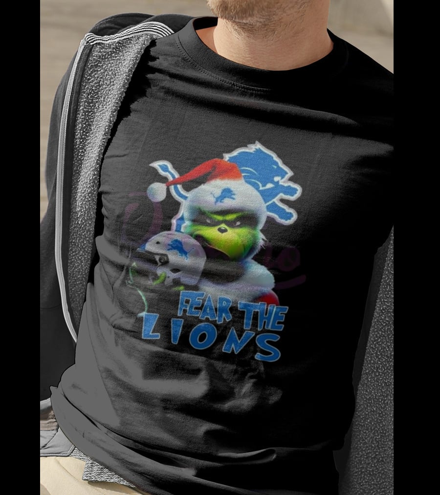 Santa Grinch Fear The Lions Detroit Lions T-Shirt