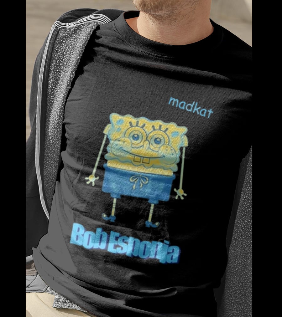 Madkat X Bob Esponja Collaboration Featuring Iconic Sponge Character T-Shirt