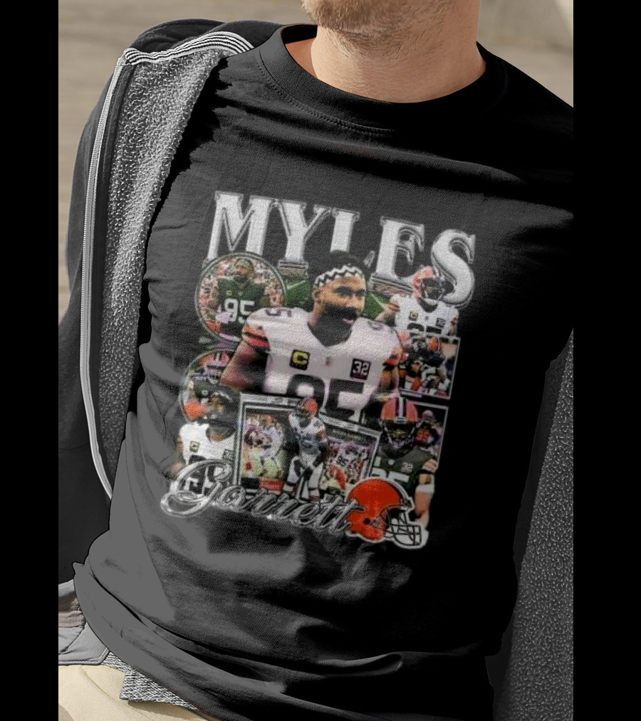 Myles Garrett 95 Cleveland Browns Vintage Collage T-Shirt