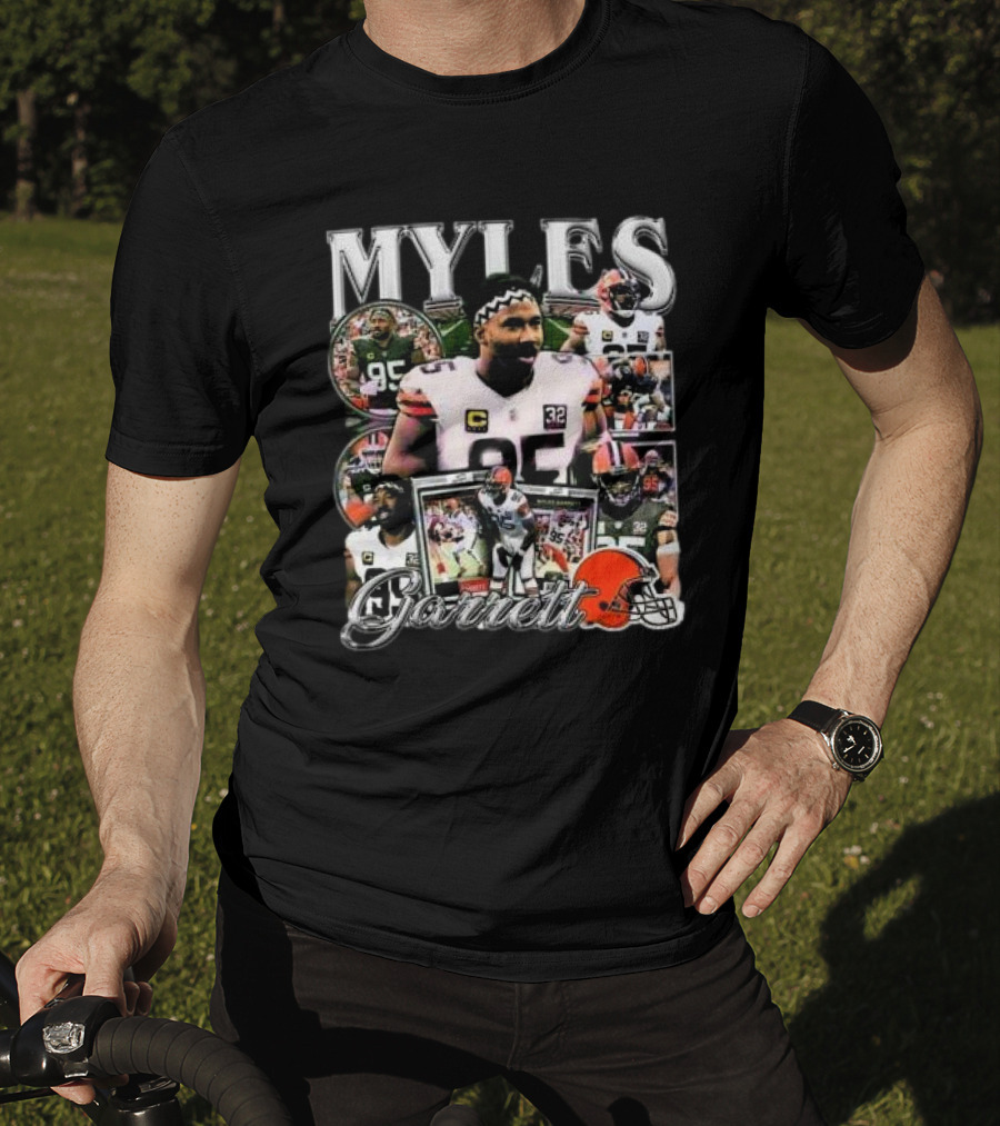 Myles Garrett 95 Cleveland Browns Vintage Collage T-Shirt