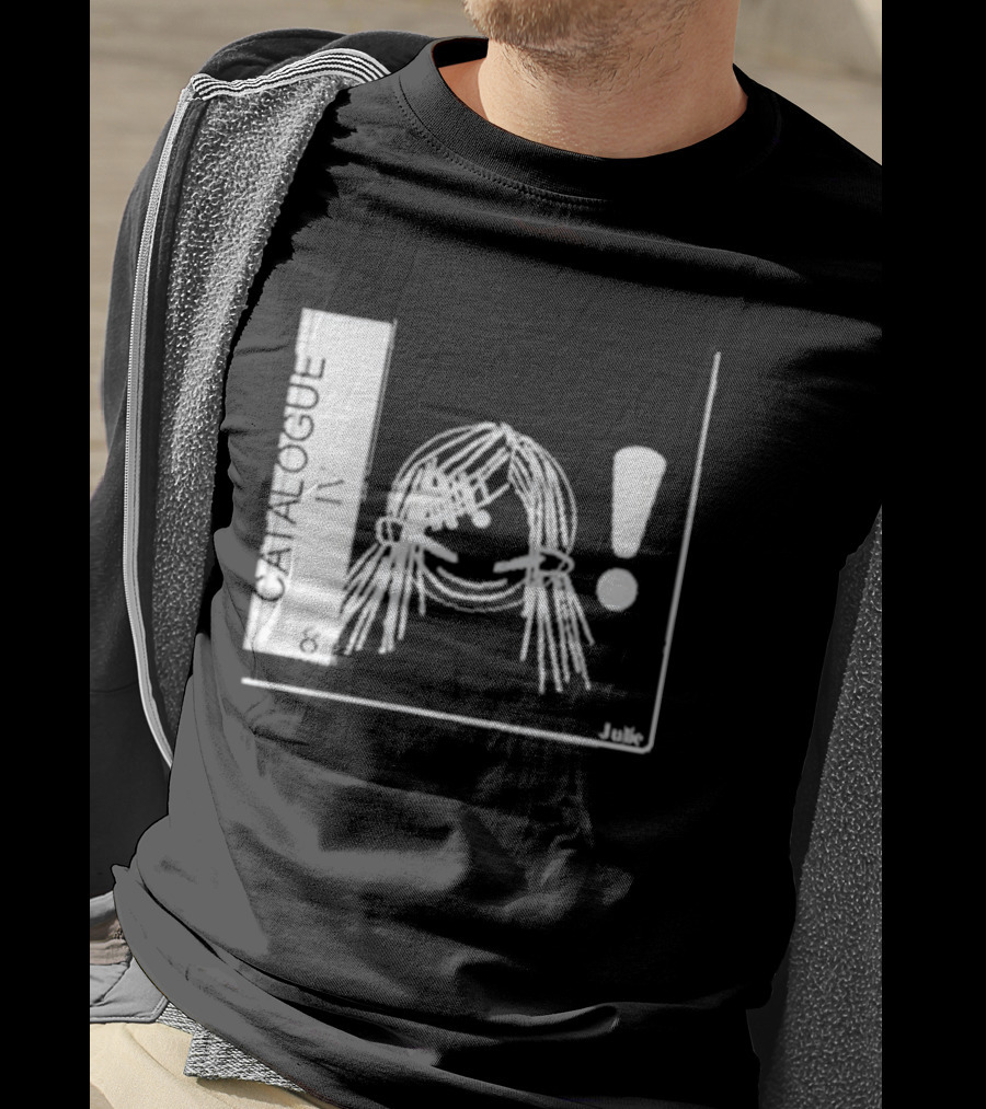 Catalogue IV Julie T-Shirt