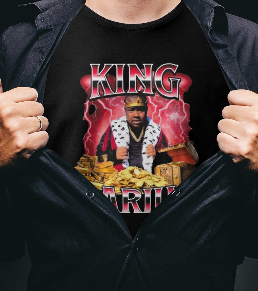 King Darius Royal Gold Treasure With Crown And Lightning Background T-Shirt