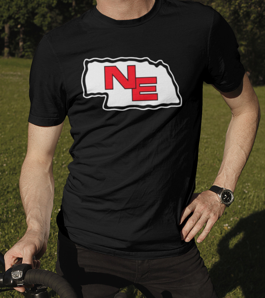 NE Nebraska State Outline Arrowhead T-Shirt