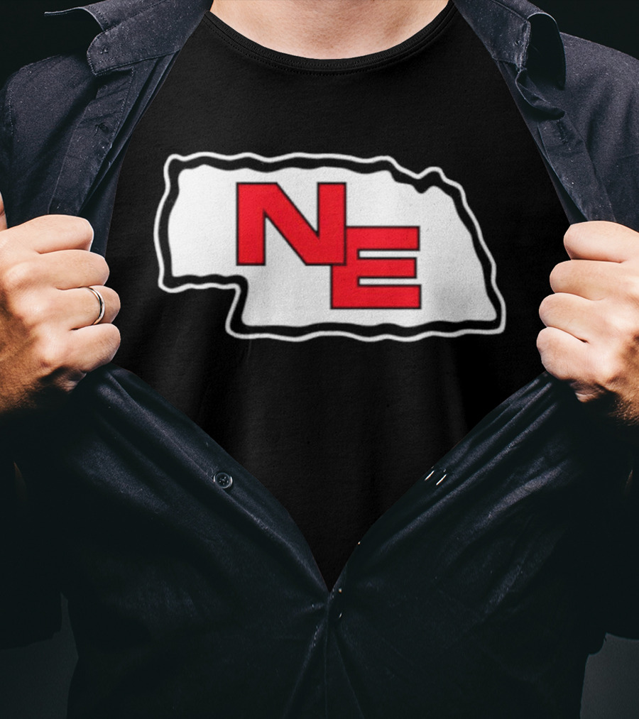 NE Nebraska State Outline Arrowhead T-Shirt