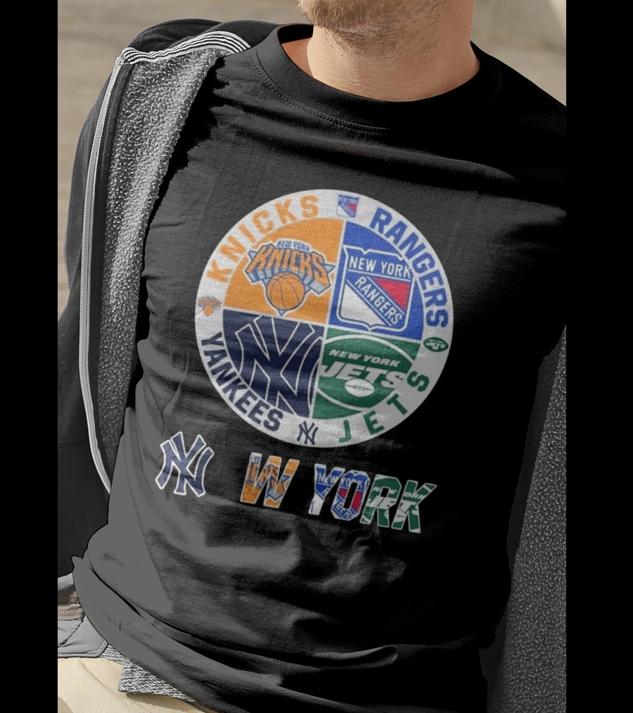 Knicks Rangers Yankees Jets New York Sports Circle T-Shirt