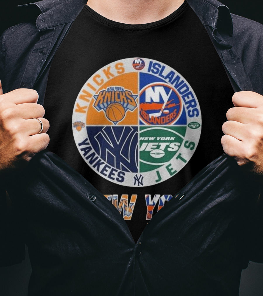 New York Knicks Islanders Yankees Jets Circle Logo New York T-Shirt