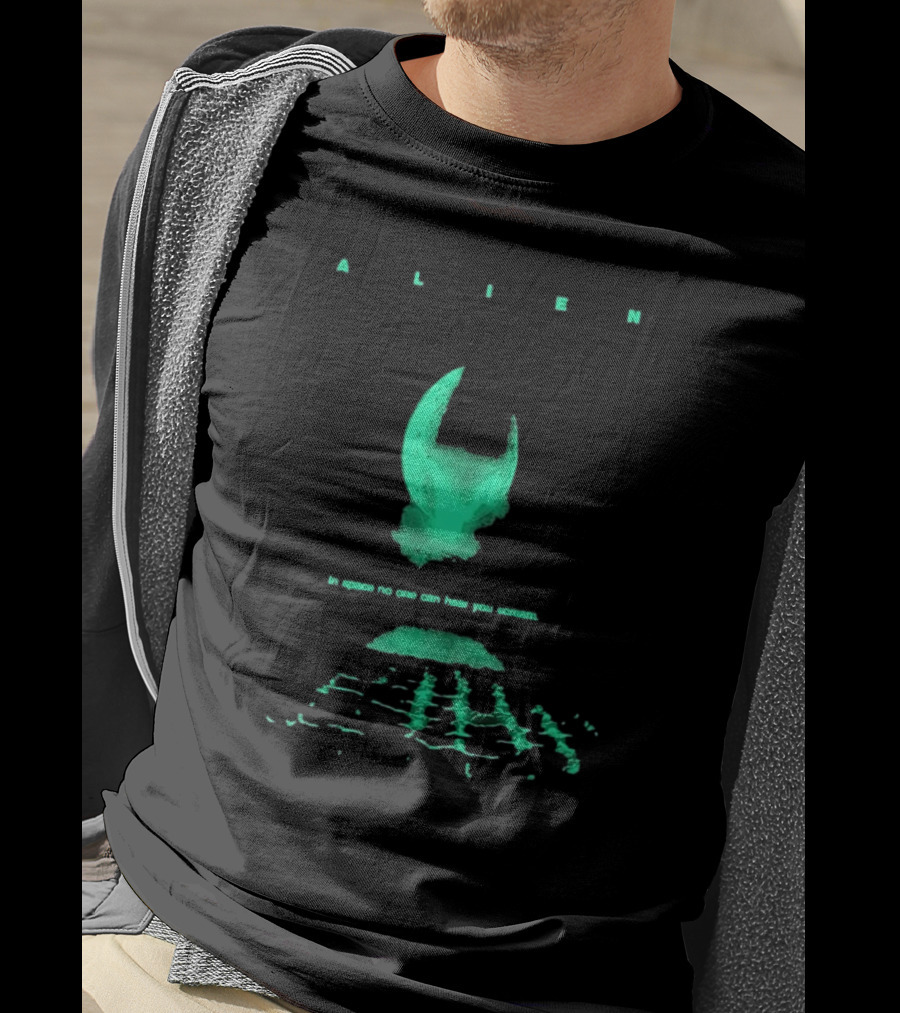 Alien Classic Glow In The Dark In Space No One Can Hear You Scream T-Shirt